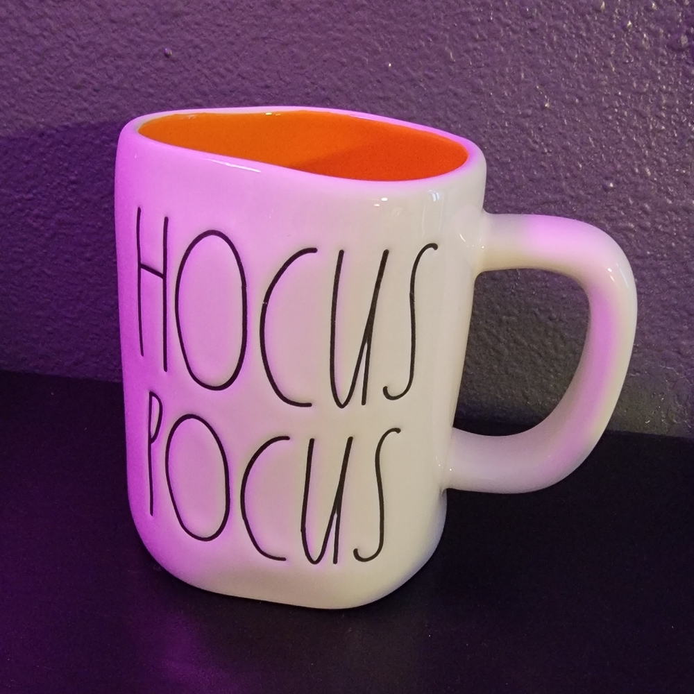 2021 Rae Dunn Halloween Hocus Pocus coffee mug